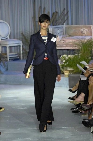 Projekt: Charles Nolan