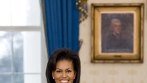 Michelle Obama w kreacji od Michaela Korsa fot. AFP