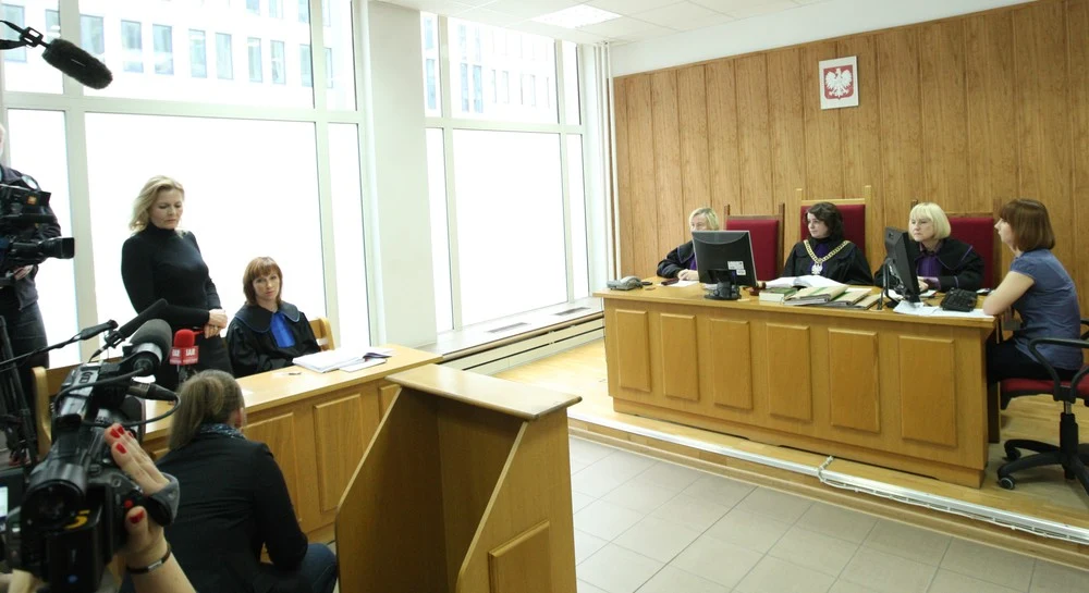 Grażyna Szapołowska i Jan Englert spotkali się w sądzie 30 listopada. Grażyna Szapołowska i Jan Englert spotkali się w sądzie 30 listopada.