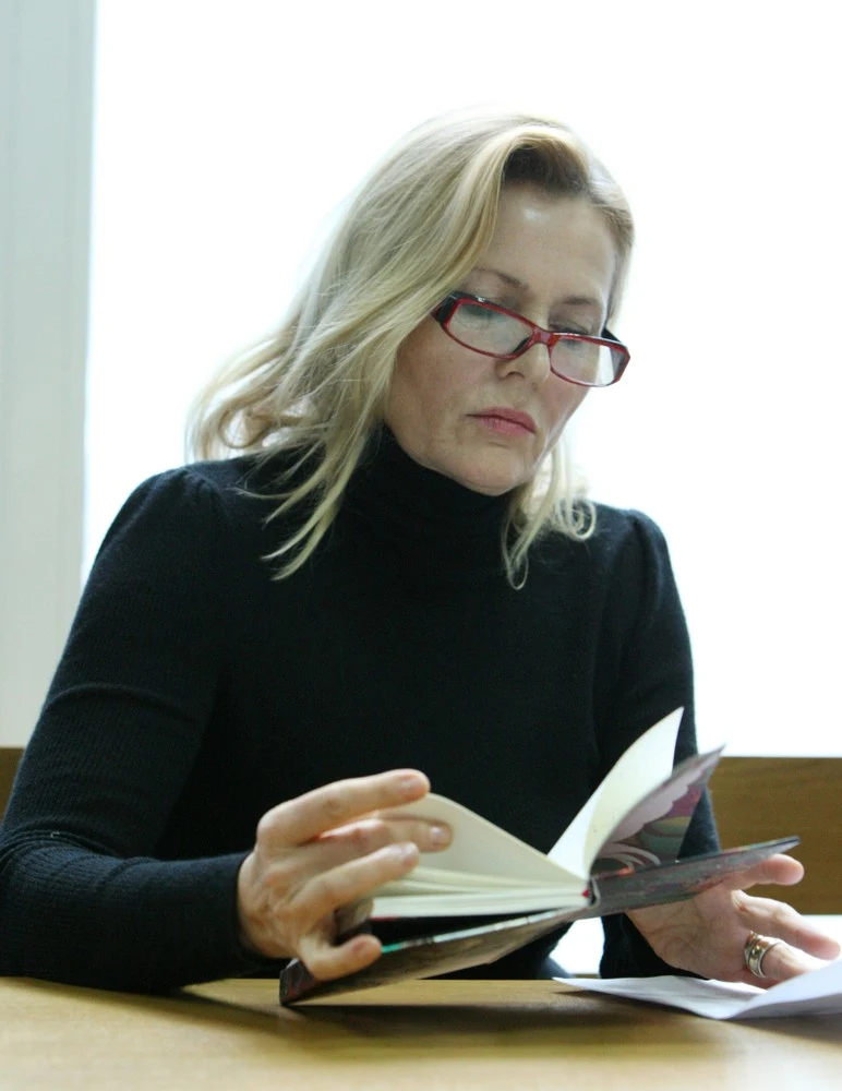 Grażyna Szapołowska i Jan Englert spotkali się w sądzie 30 listopada. Grażyna Szapołowska i Jan Englert spotkali się w sądzie 30 listopada.