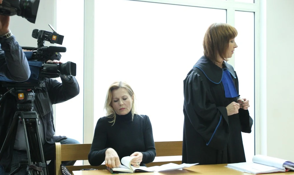 Grażyna Szapołowska i Jan Englert spotkali się w sądzie 30 listopada. Grażyna Szapołowska i Jan Englert spotkali się w sądzie 30 listopada.