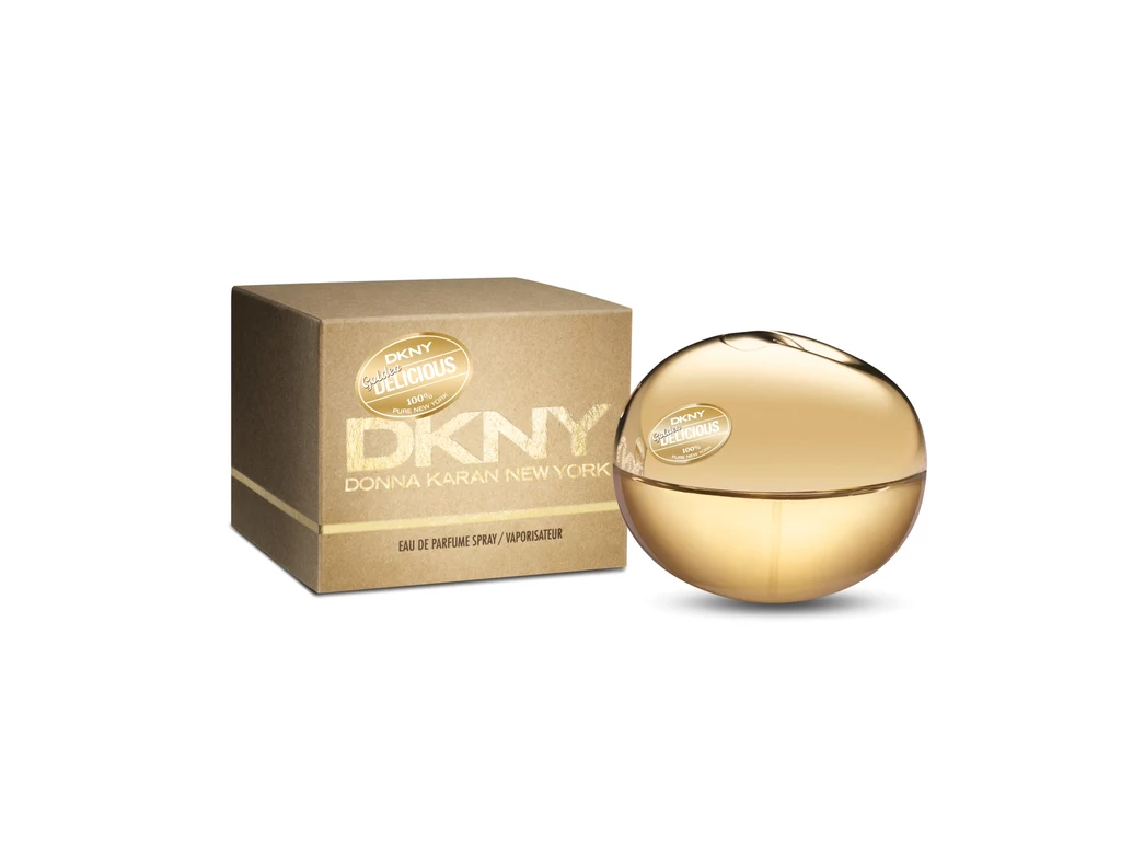 DKNY Golden Delicious. Najnowsze jabłko z kolekcji DKNY Be Delicious DKNY łączy w sobie ducha nowoczesności z kwiatowymi ciepłymi i smakowitymi nutami. Nuta głowy to Woda Kwiatu Pomarańczy, Mirabelka oraz Jabłko Golden Delicious, nuta serca zapachu to odurzający Bukiet Białych Róż, Lilii z Casablanki, Waniliowej Orchidei oraz Konwalii. Bazę i zarazem najcieplejszą nutę zapachu stanowi zmysłowa mieszanka Piżma, Drzewa Sandałowego oraz Drzewa Tekowego. DKNY, 170 zł/30 ml, 240 zł/50 ml, 335 zł/100ml. Kategoria: zapachy dla Niej. DKNY Golden Delicious. Najnowsze jabłko z kolekcji DKNY Be Delicious DKNY łączy w sobie ducha nowoczesności z kwiatowymi ciepłymi i smakowitymi nutami. Nuta głowy to Woda Kwiatu Pomarańczy, Mirabelka oraz Jabłko Golden Delicious, nuta serca zapachu to odurzający Bukiet Białych Róż, Lilii z Casablanki, Waniliowej Orchidei oraz Konwalii. Bazę i zarazem najcieplejszą nutę zapachu stanowi zmysłowa mieszanka Piżma, Drzewa Sandałowego oraz Drzewa Tekowego. DKNY, 170 zł/30 ml, 240 zł/50 ml, 335 zł/100ml. Kategoria: zapachy dla Niej.