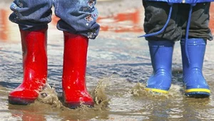 Dziecko najlepiej hartować poprzez spacery i długie przebywanie na świeżym powietrzu