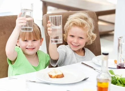 Dziecko może czasem odczuwać nasilone pragnienie Dziecko może czasem odczuwać nasilone pragnienie