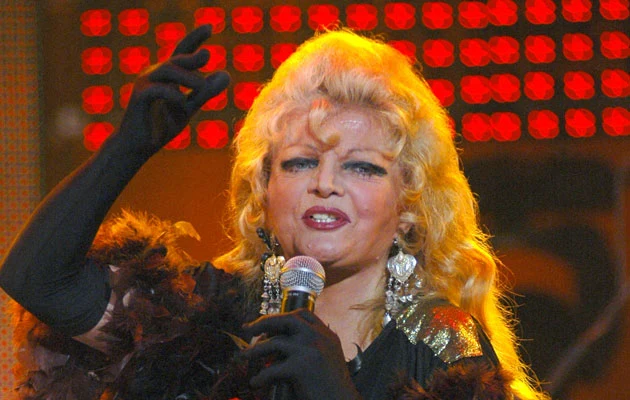 Bliscy nie mogą się pogodzić z odejściem Violetty Villas. Bliscy nie mogą się pogodzić z odejściem Violetty Villas.