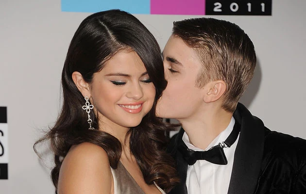 Justin Bieber i Selena Gomez okazują sobie czułość na każdym kroku.