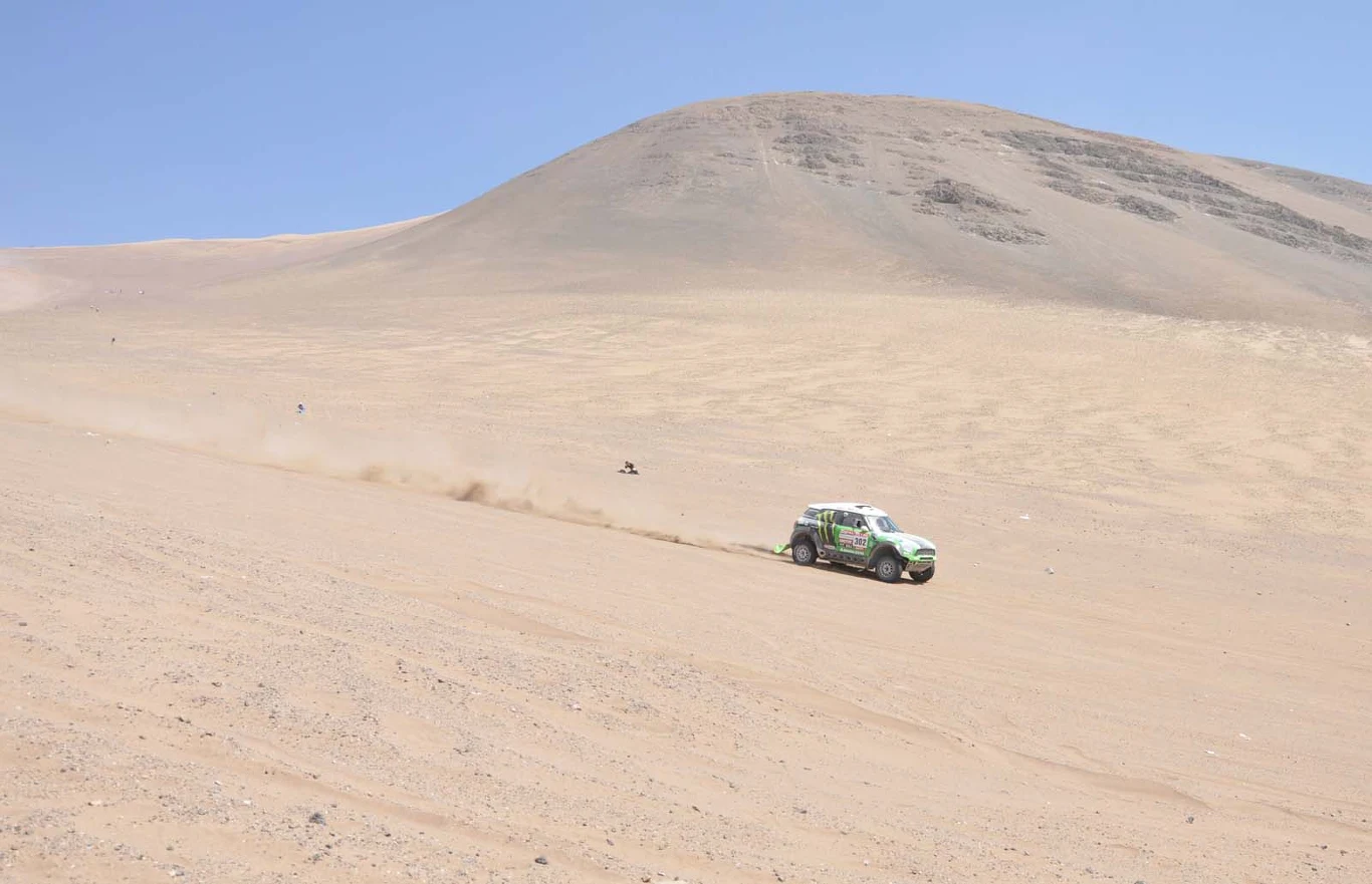 Francuz Stephane Peterhansel