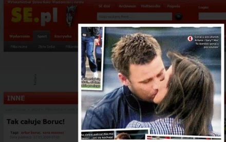 Artur Boruc czule całuje swoją wybrankę