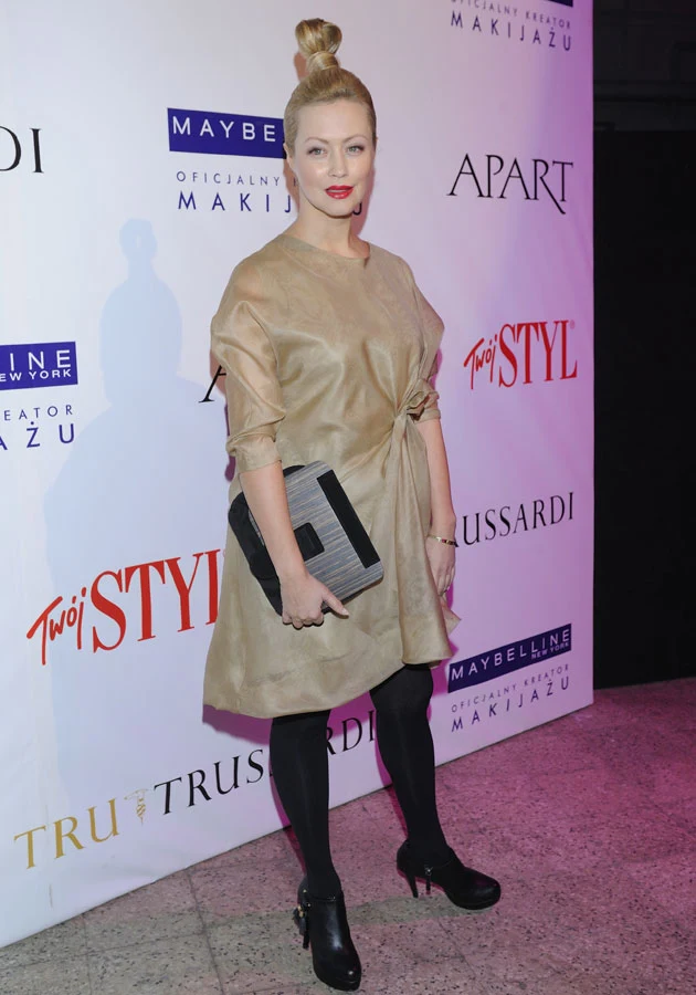 Na gali "Doskonałość Mody" miesięcznika "Twój Styl" Agnieszka zachwyciła wyszukaną stylizacją.