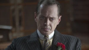 Enoch „Nucky” Thompson (Steve Buscemi) jest wpływowym politykiem sprawującym władzę w Atlantic City 