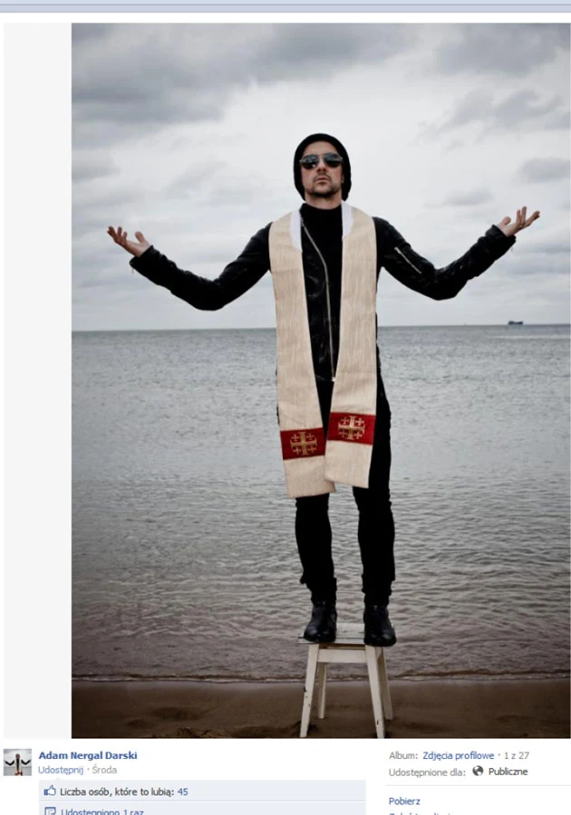 Profilowe zdjęcie Nergala na Facebooku, które wzbudziło tyle kontrowersji. Profilowe zdjęcie Nergala na Facebooku, które wzbudziło tyle kontrowersji.