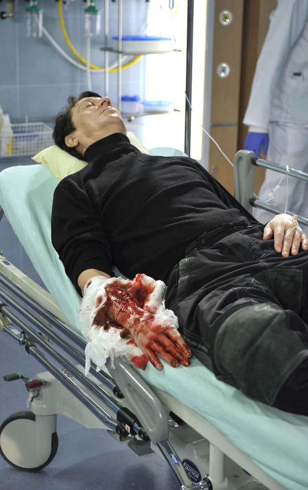 Maciej Maleńczuk na planie "Na dobre i na złe" Maciej Maleńczuk na planie "Na dobre i na złe"