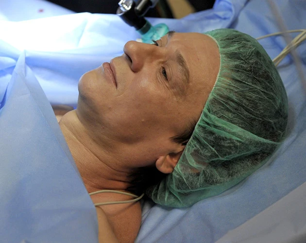 Maciej Maleńczuk na planie "Na dobre i na złe" Maciej Maleńczuk na planie "Na dobre i na złe"