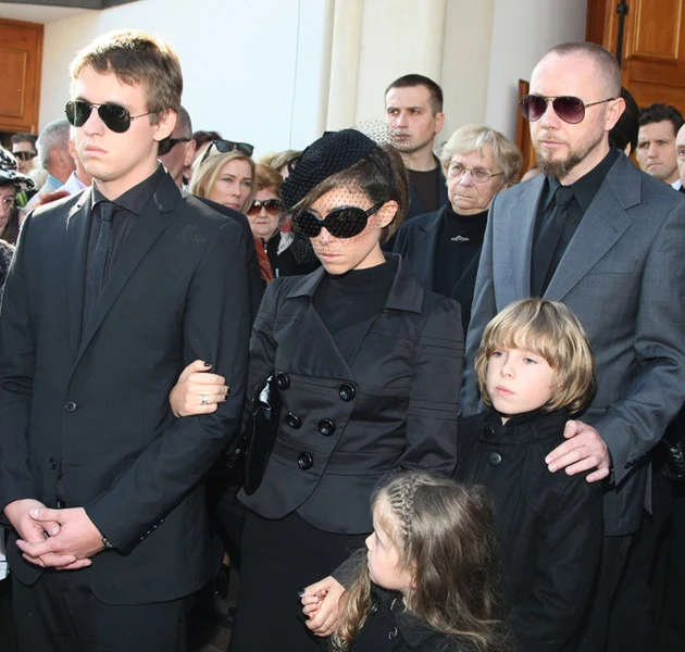 Piotr Kukulski, Natalia Kukulska na pogrzebie ojca Piotr Kukulski, Natalia Kukulska na pogrzebie ojca