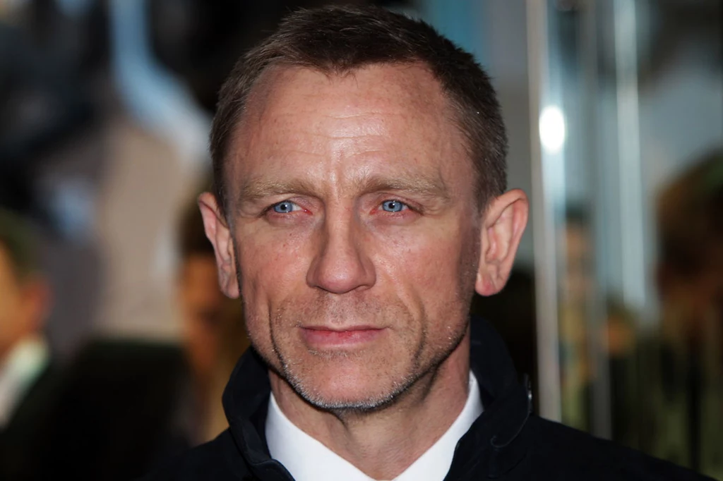 Daniel Craig