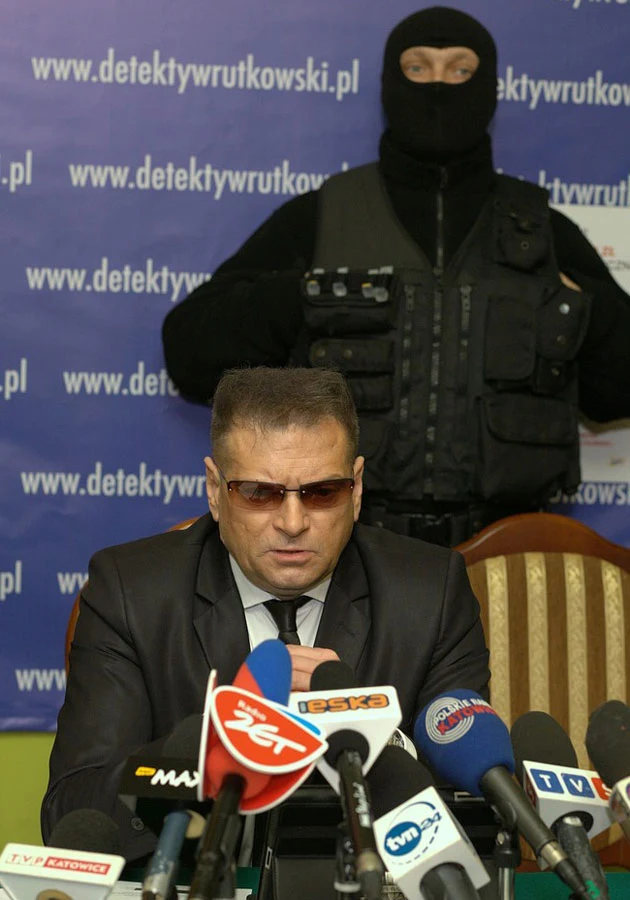 Krzysztof Rutkowski na konferencji prasowej w Mysłowicach.