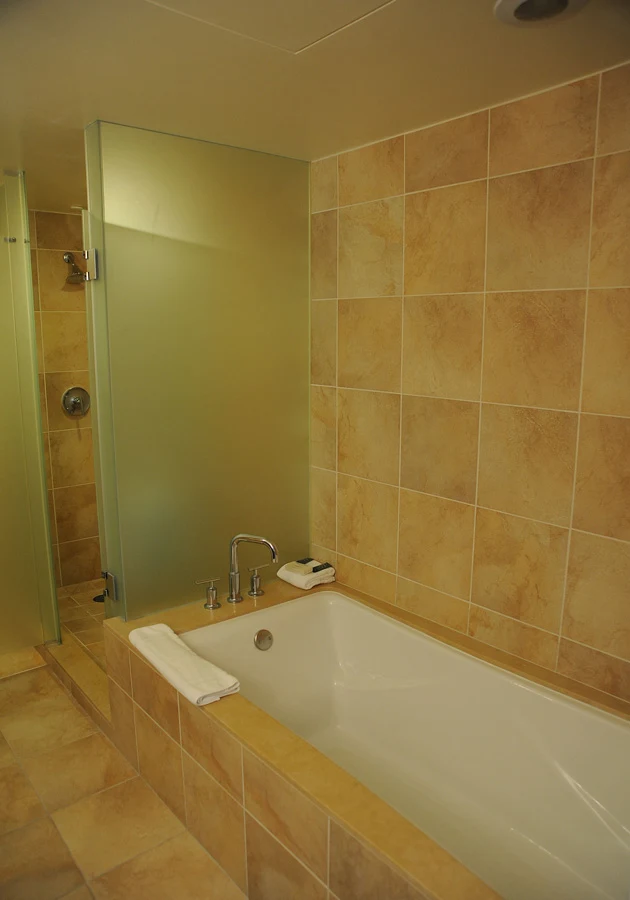 Apartament w Beverly Hotel - w takim samym mieszkała Whitney Houston Apartament w Beverly Hotel - w takim samym mieszkała Whitney Houston