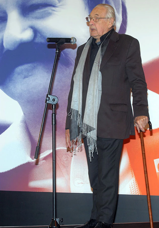 Andrzej Wajda na konferencji prasowej, związanej z promocją filmu o Lechu Wałęsie.