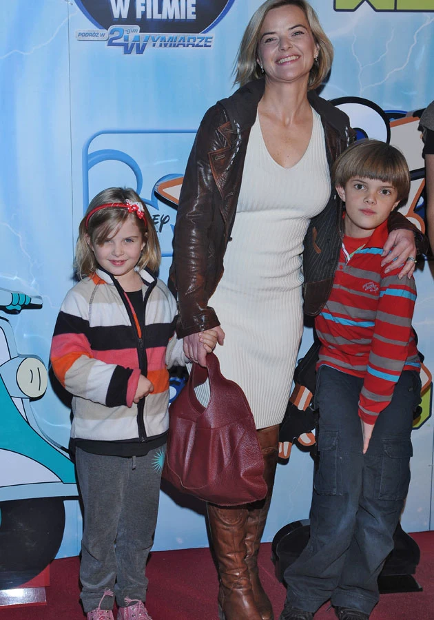 Monika Richardson z synem i córką.