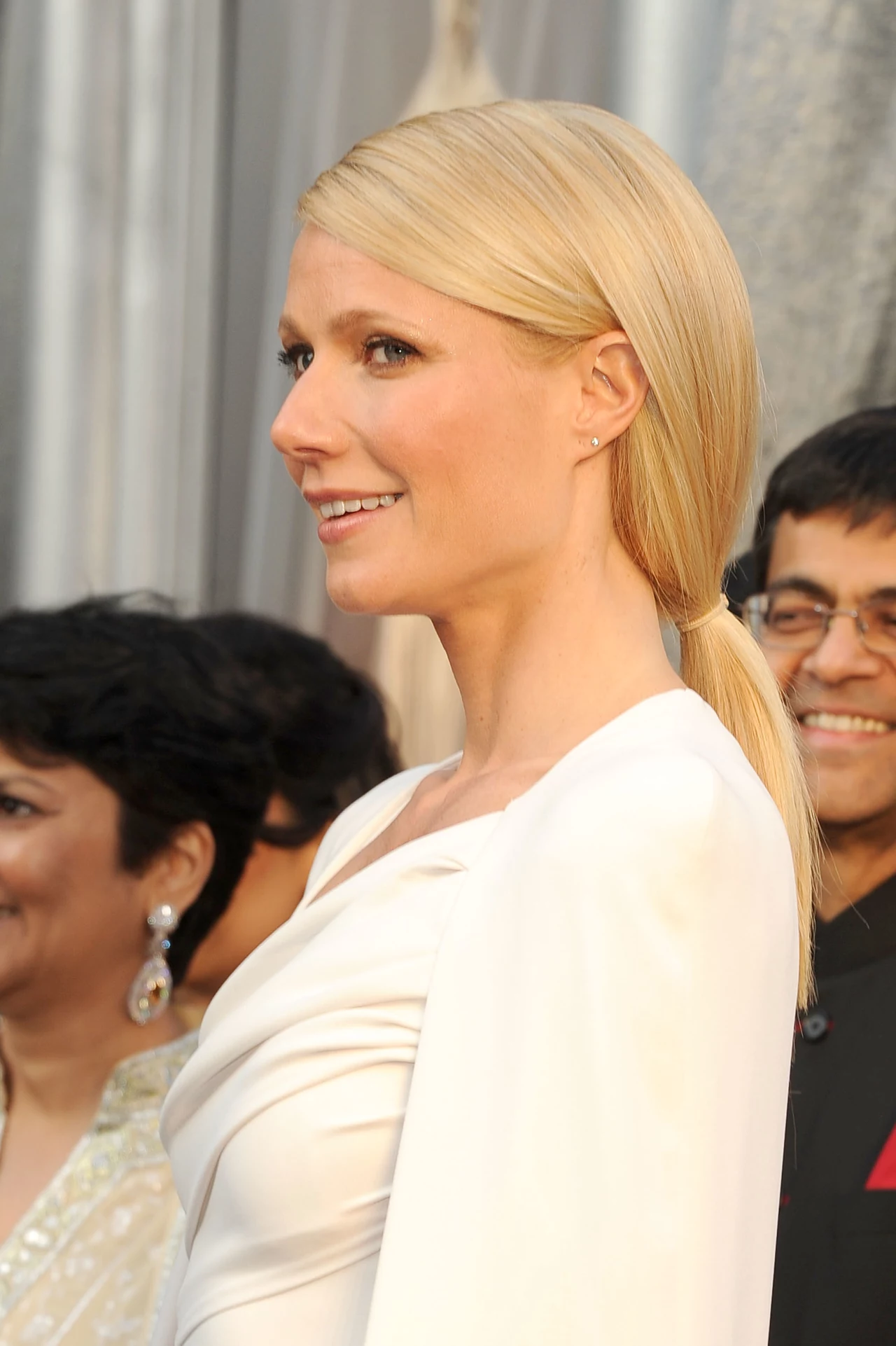 Fryzura podczas oscarowej nocy - Gwyneth Paltrow Fryzura podczas oscarowej nocy - Gwyneth Paltrow