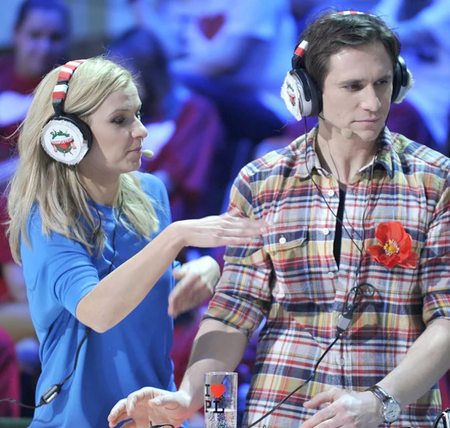 Koroniewska z Samborem Czarnotą na planie "Kocham cię, Polsko!".