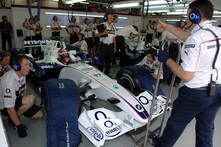 Kubica podczas dzisiejszych treningów / Kliknij Kubica podczas dzisiejszych treningów / Kliknij