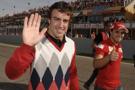 Alonso i Massa na torze w Walencji Alonso i Massa na torze w Walencji