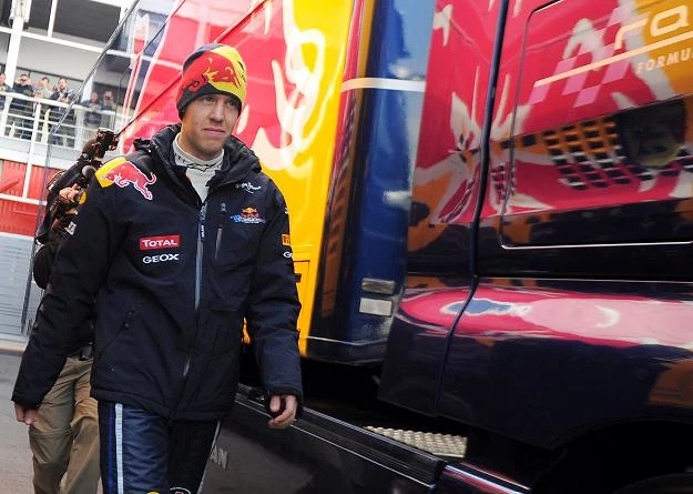 Vettel przedłużył kontrakt z Red Bullem Vettel przedłużył kontrakt z Red Bullem