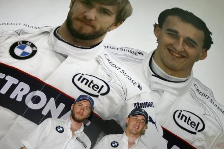 Robert Kubica (z prawej) i Nick Heidfeld zostają w BMW Robert Kubica (z prawej) i Nick Heidfeld zostają w BMW