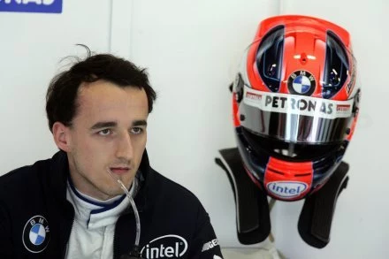 Robert Kubica pali się do jazdy na Sakhir Robert Kubica pali się do jazdy na Sakhir