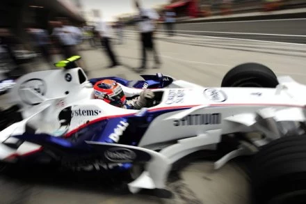 Kubica martwi się o przebieg niedzielnego wyścigu Kubica martwi się o przebieg niedzielnego wyścigu