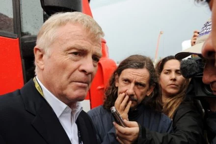 Max Mosley (z lewej)