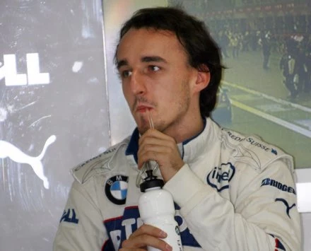 Robert Kubica wypija w trakcie wyścigu co najmniej pół litra wody ze smakiem