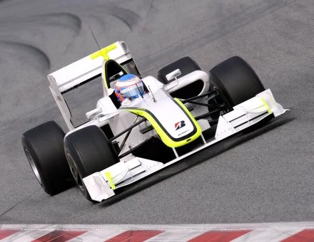 Na bolidzie Brawn GP pojawi się logo brytyjskiej firmy odzieżowej