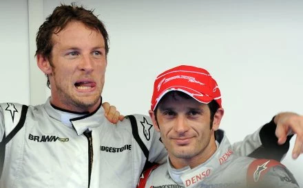 Jenson Button (Brawn GP, z lewej) i Jarno Trulli z Toyoty