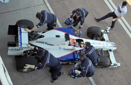 BMW Sauber ciągle pracuje na ulepszeniami bolidu