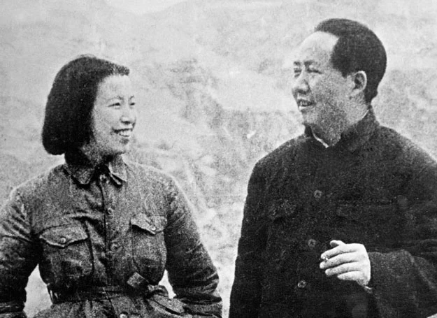 Czwarta żona Mao, Jiang Qing również została skazana na kare śmierci, ale wyrok nie został wykonany