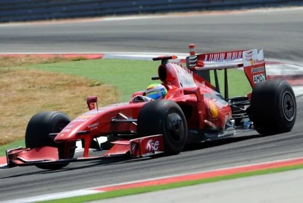 Felipe Massa w bolidzie Ferrari.