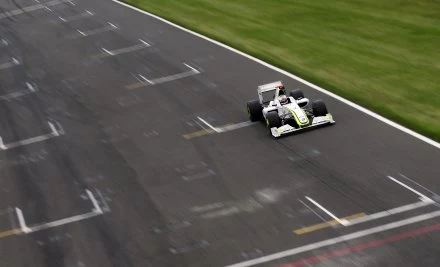 Jenson Button w bolidze Brawn GP-Mercedes