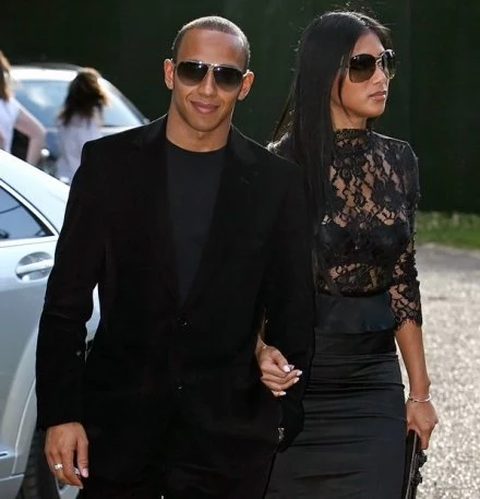 Lewis Hamilton wolny czas zamierza spędzić z  Nicole Scherzinger.