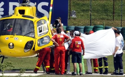 Felipe Massa po wypadku na torze Hungaroring.