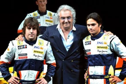 Flavio Briatore (w środku) i Nelsinho Piquet (z prawej) - obaj odeszli z zespołu Renault.