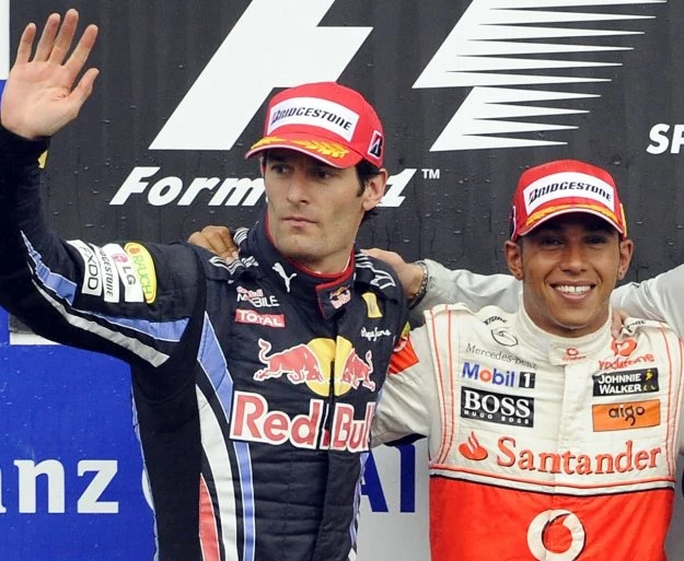 Mark Webber nie wyprzedzi Lewisa Hamiltona, bo team go nie wesprze?