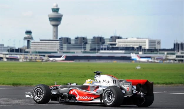 Lewis Hamilton w bolidzie McLarena