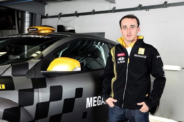 Robert Kubica przymierzał się do Renault Megane, ale w rajdzie pojedzie modelem Clio