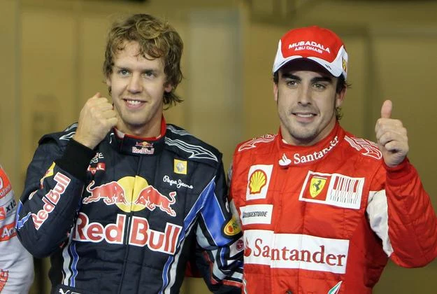 Sebastian Vettel (z lewej) i Fernando Alonso moga zostać kolegami z zespołu