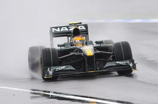 Fairuz Fauzy na torze w Hockenheimring. Fairuz Fauzy na torze w Hockenheimring.