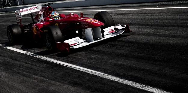 Fernando Alonso i spółka w określonych przez FIA miejscach będą mogli rozwijać ogromne prędkości Fernando Alonso i spółka w określonych przez FIA miejscach będą mogli rozwijać ogromne prędkości