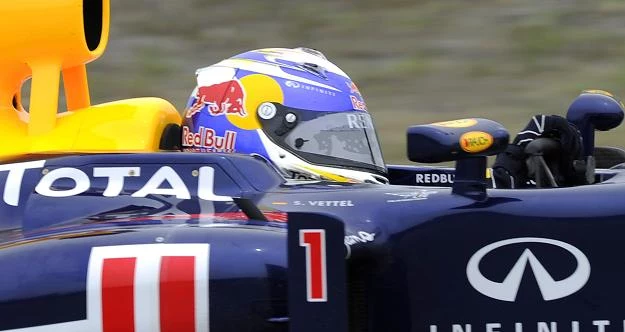 Niemiec Sebastian Vettel z teamu Red Bull-Renault