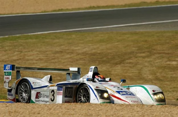 Jyrki Jarvilehto podczas wyścigu na torze Le Mans